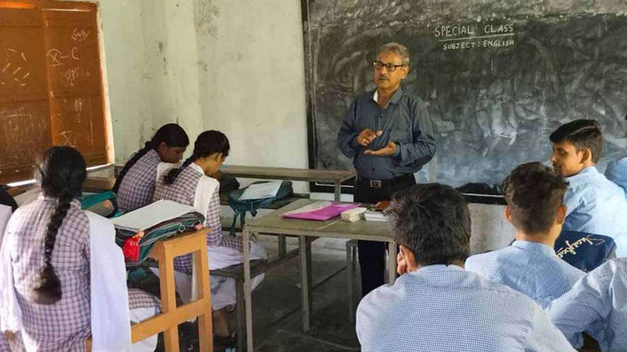 government teacher