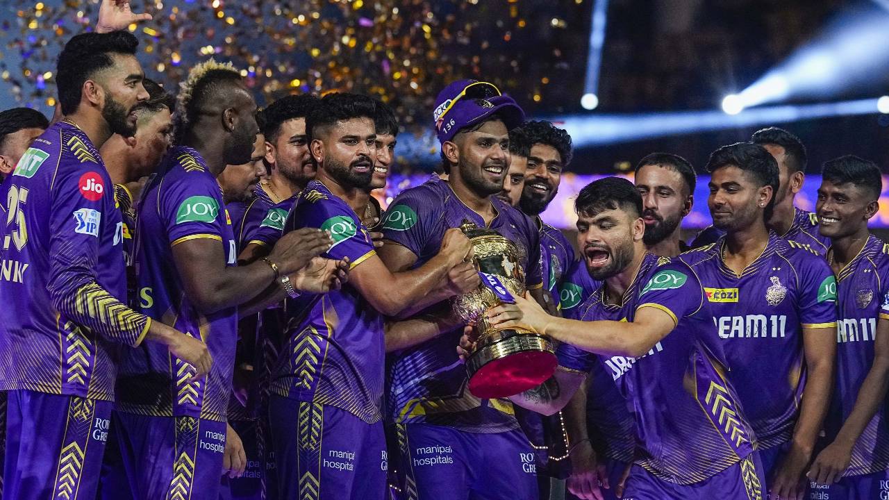 kkr ipl trophy