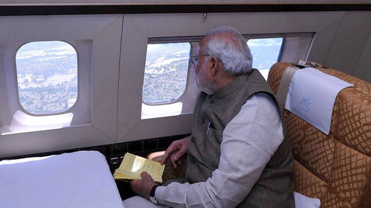 modi flight pakistan