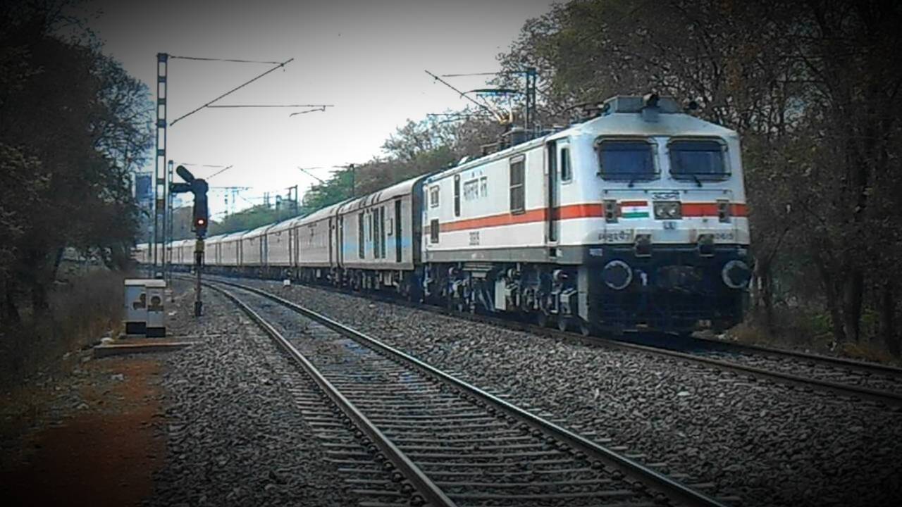 nagpur to ajni train