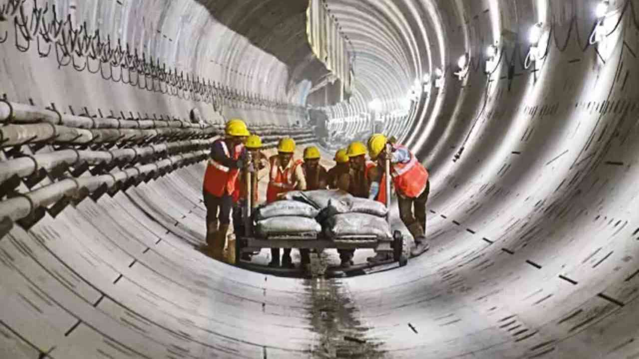 sealdah esplanade metro