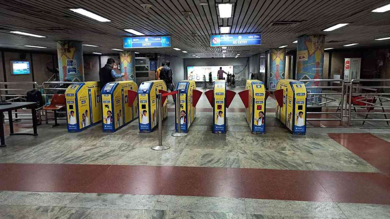 Kolkata metro