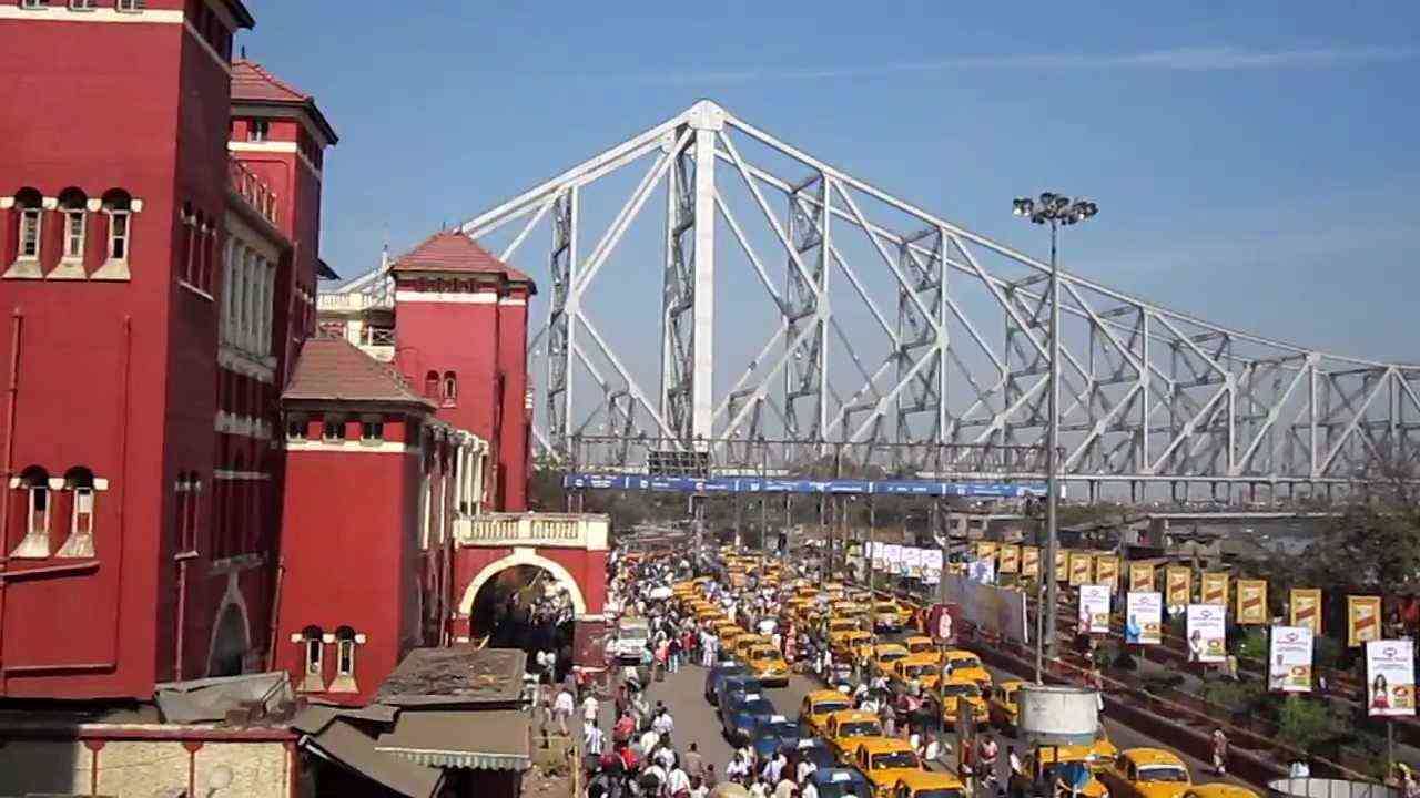 howrah station bridge