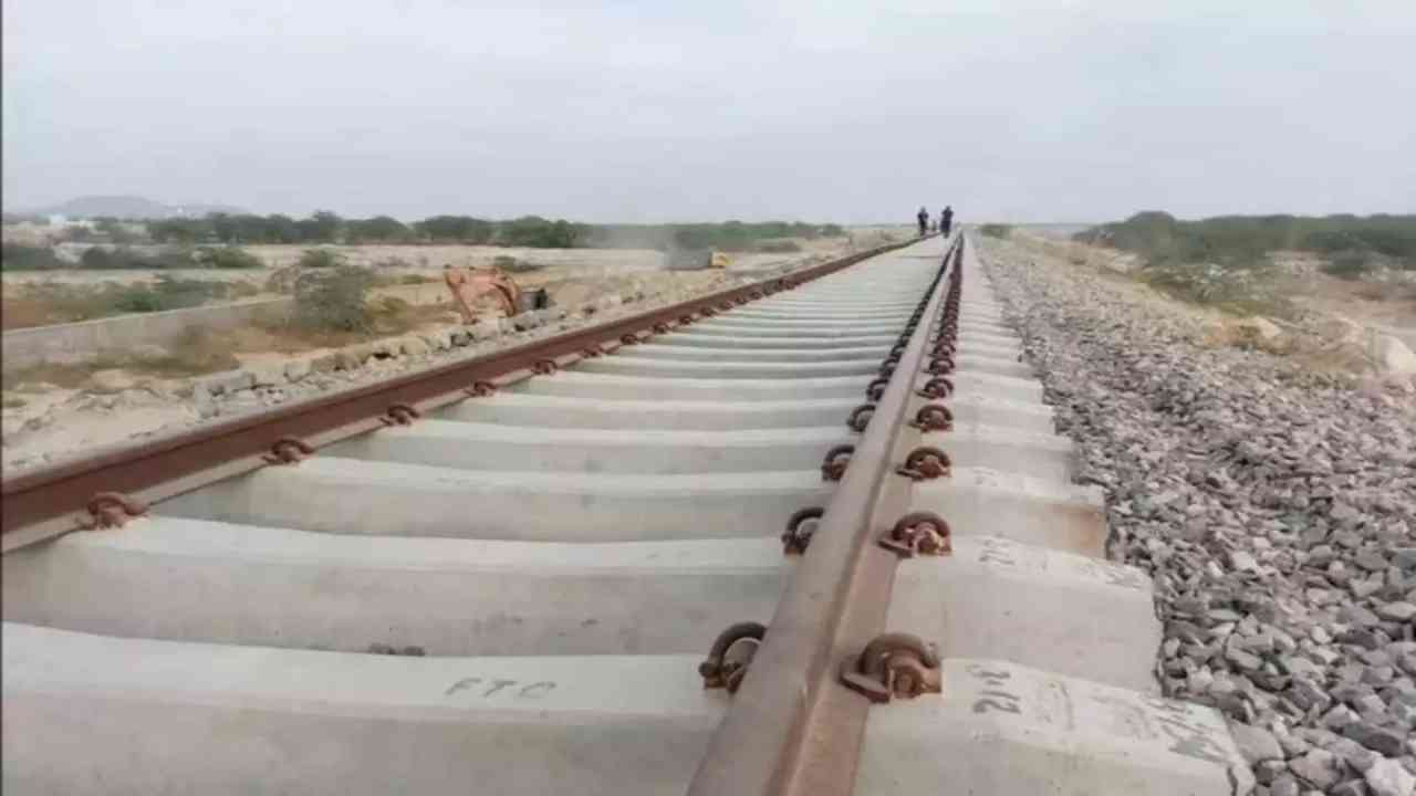 new rail track