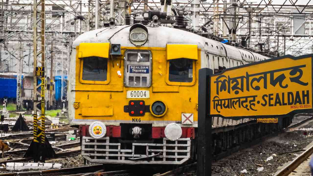 sealdah local train