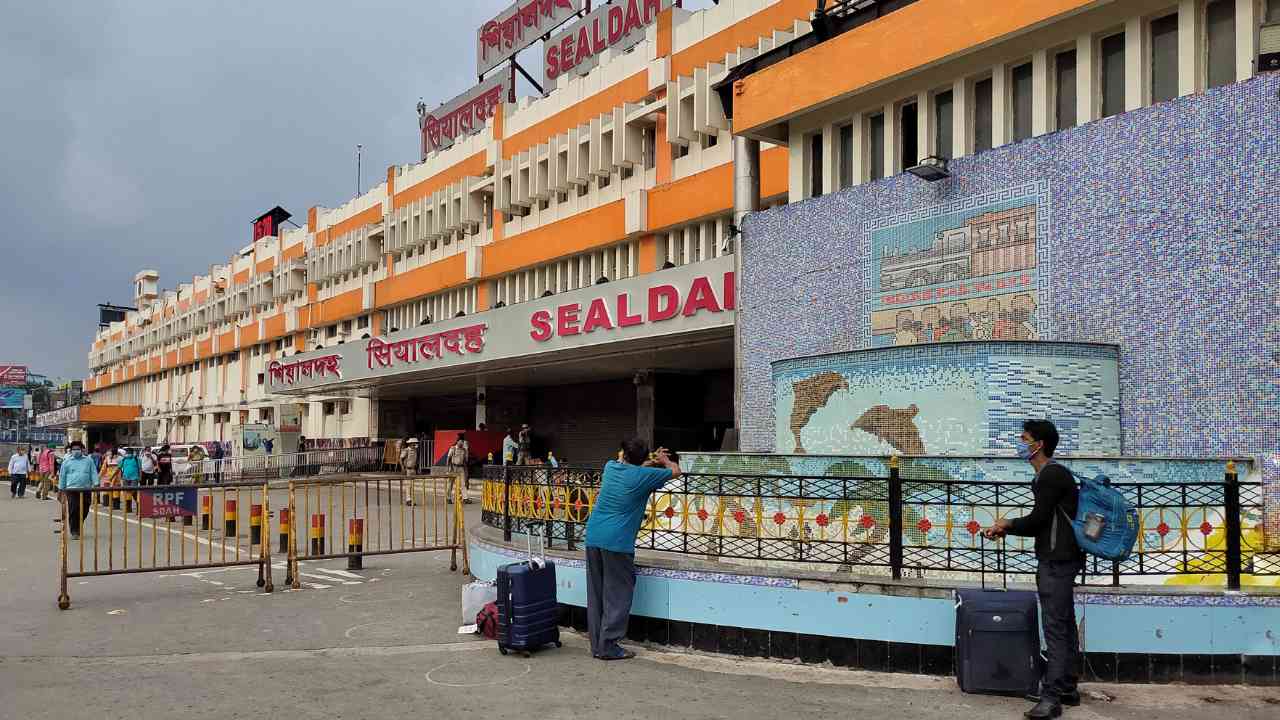 sealdah station