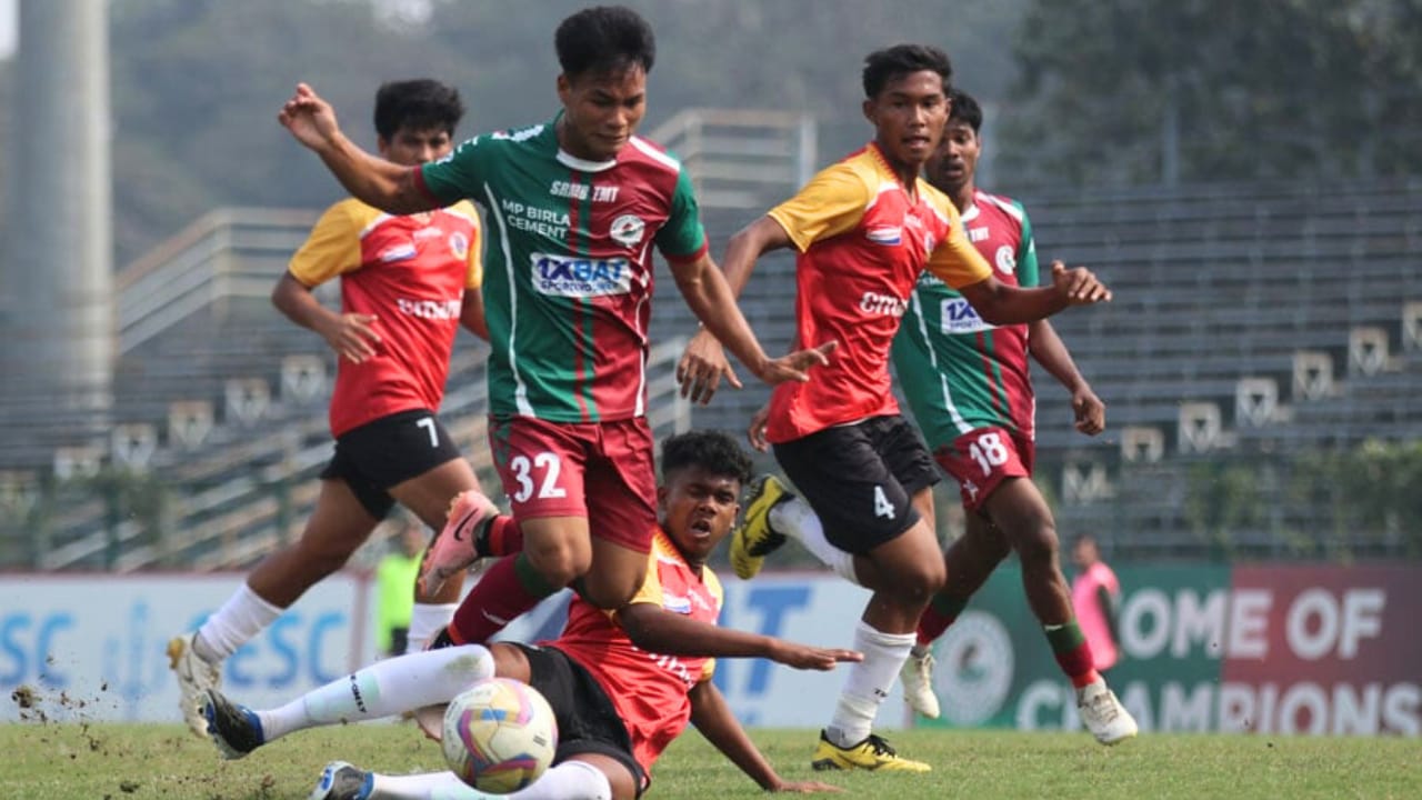 Mohun bagan scored a hat trick of derby wins, east bengal lost again in u 17 tournament