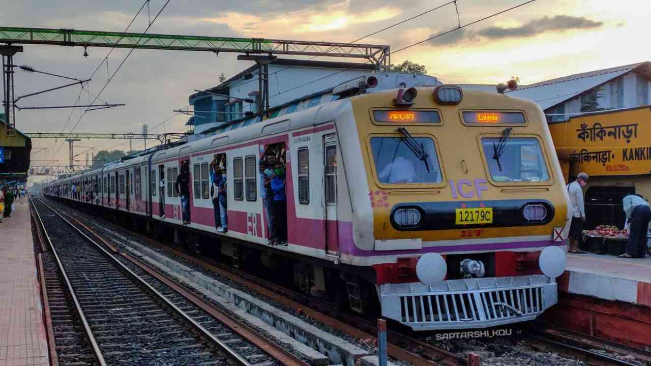 sealdah lalgola passenger