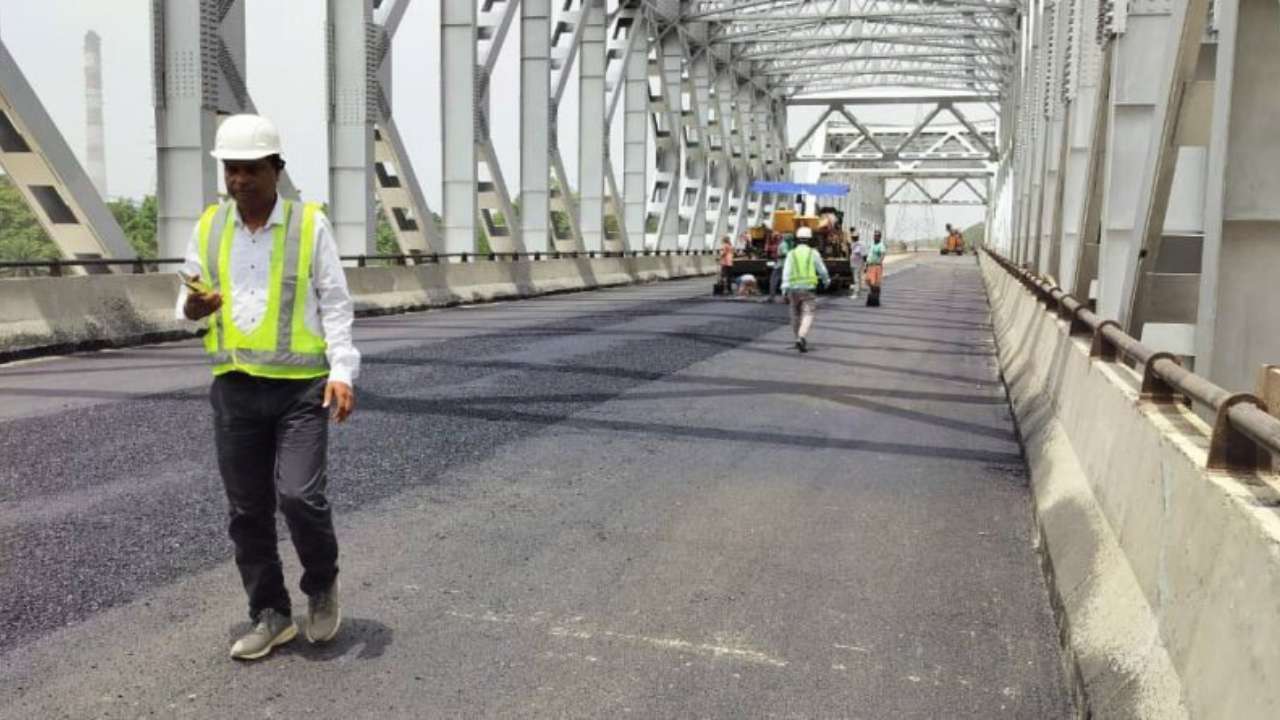 Central Minister announced the inauguration of the new Farakka Lane bridge in July