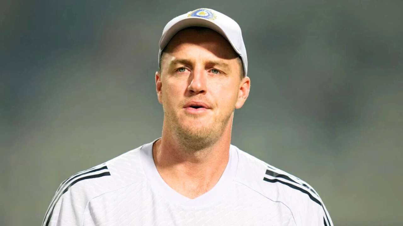 Indian bowling Coach Morne Morkel returns home after hearing about father's death