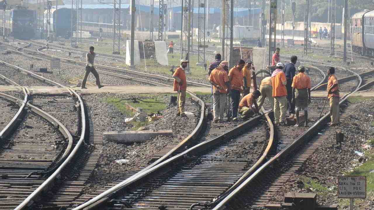 indian railways track