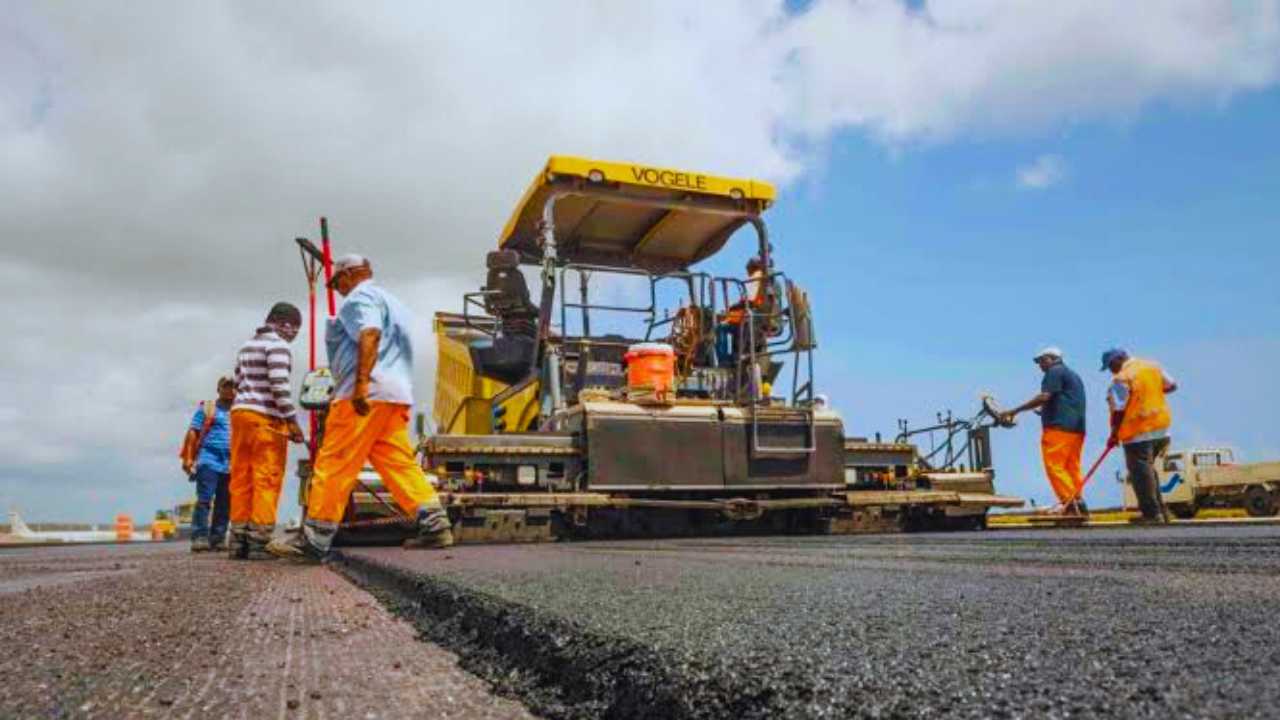 Renovating 4 Roads in Midnapore