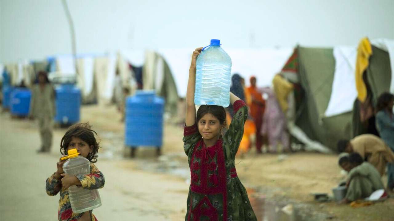 Water runs out in a village of Pakistan