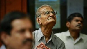 Central government employees will be eligible for National Increment for pension if they retire a day early
