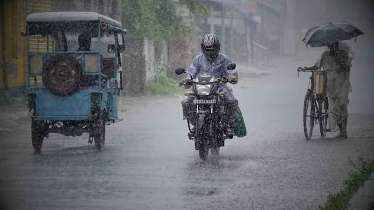 Heavy Rain Forecast in 5 districts Weather Today