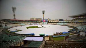 How will KKR make it to the playoffs if the KkR vs RR match is called off due to rain?
