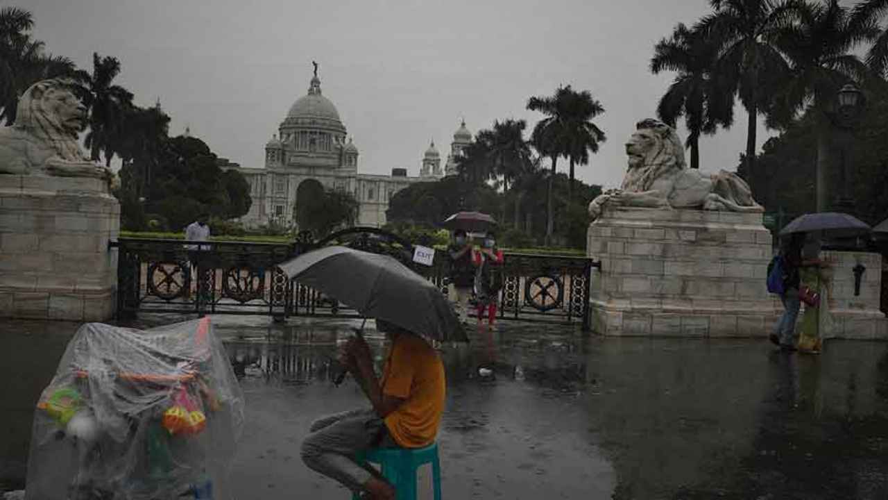 Rain Alert Due to Low Pressure Zone in Bay of Bengal Weather Today
