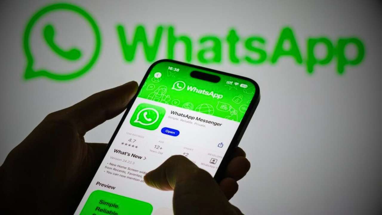 you will have to pay a fee to send messages WhatsApp has introduced rules