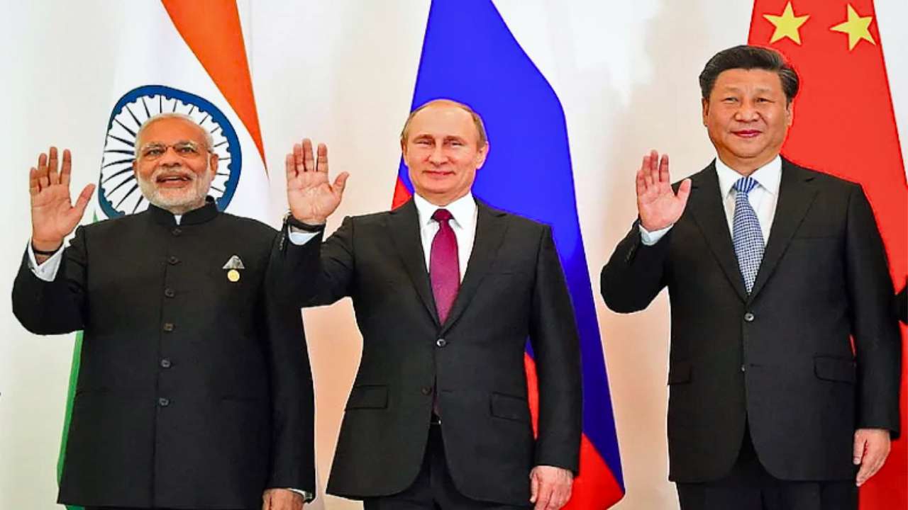 Russian Foreign Minister calls for reviving Russia-India-China triangle