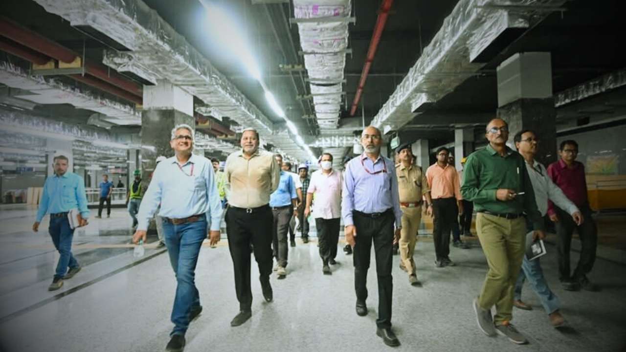 General Manager inspects Jai Hind Airport and Mother Wax Metro Station 