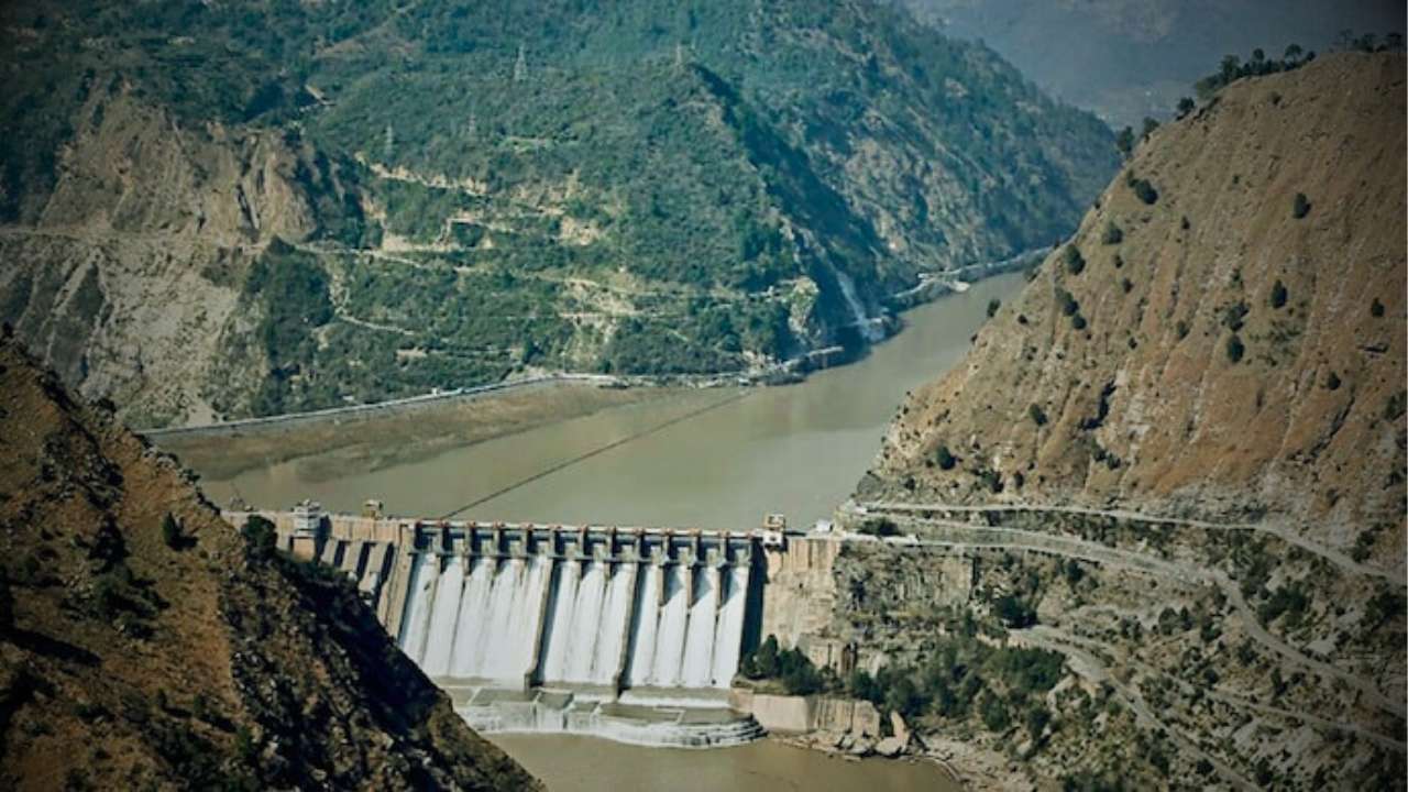 Chenab river flow reduced by 91,000 cusecs in two days, Pakistan gives information