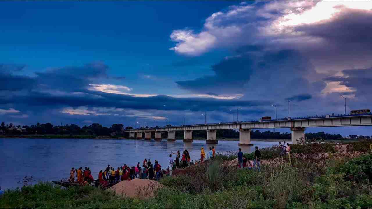 damodar river sadarghat bridge