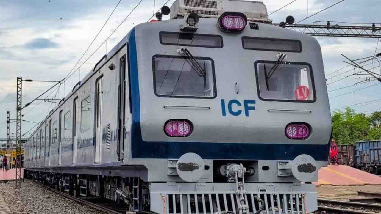 sealdah ranaghat ac local