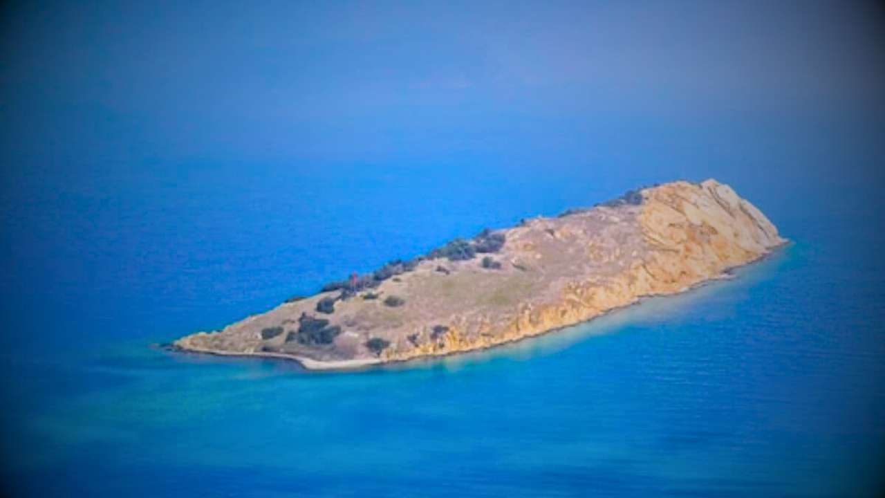 1st land on Earth is in India.