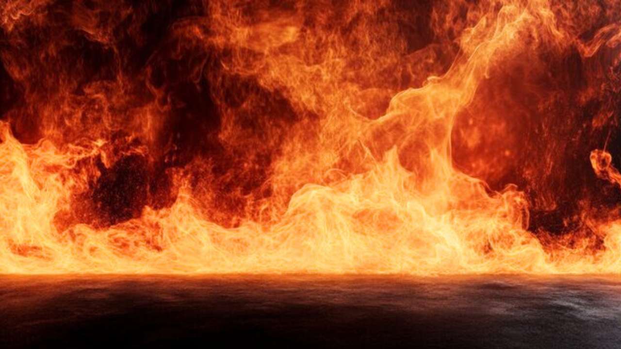 Terrible fire at EM Bypass