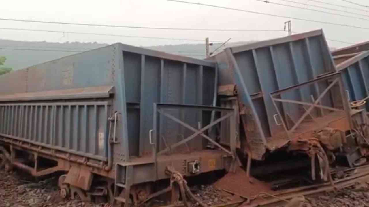 jharkhand train Accident