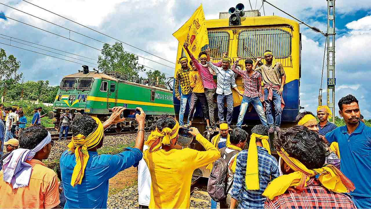 Kudmi ST Rail Teka Andolan