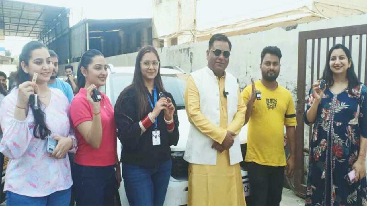 Chandigarh MITS company Gives luxury car As Diwali gift to 51 employees
