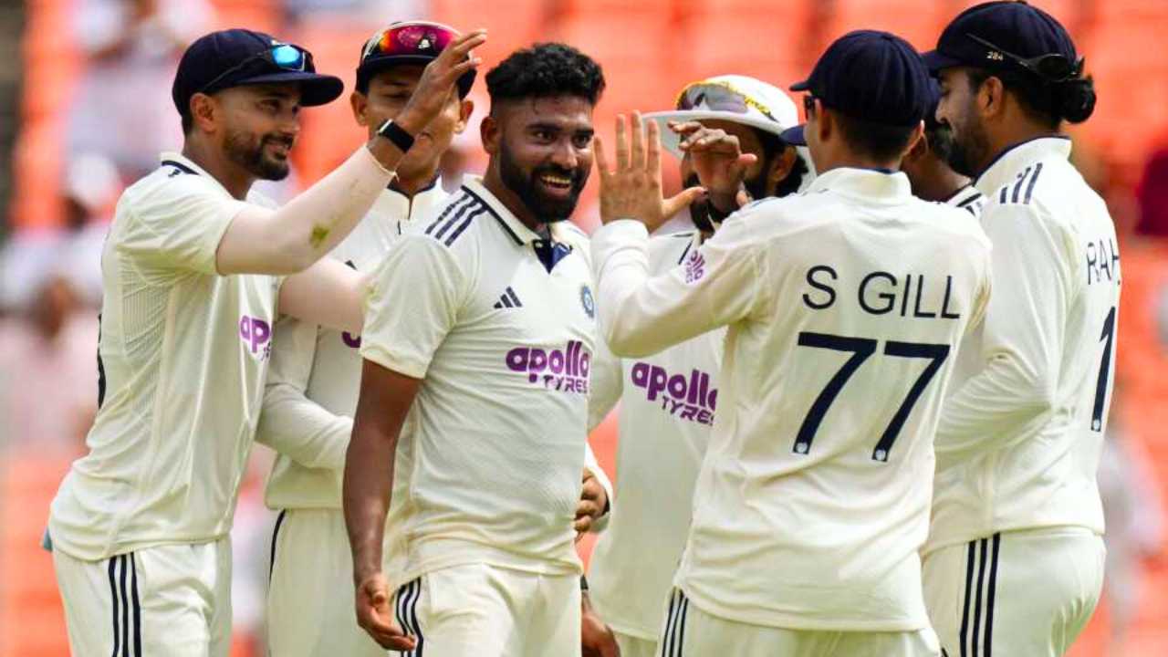 Mohammed Siraj takes 4 wickets in India Vs West Indies Running Match