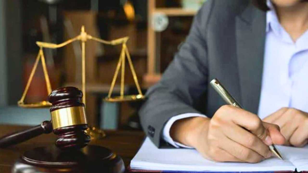 WB Government Lawyers Fees State ha spent more than 65 Crore rupees in 5 years on lawyers