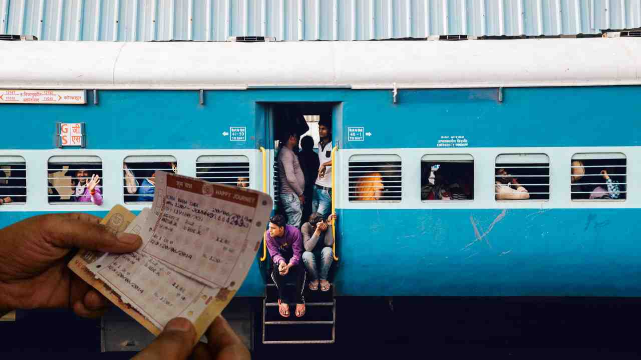 train ticket date change