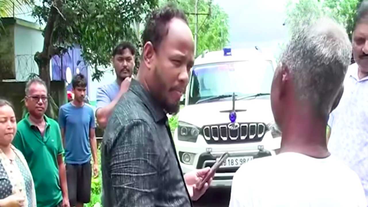 Raiganj BDO Accused For Murder