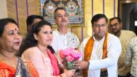 BJP leader Sukanta Majumdar meets Bula Choudhury will she join bjp