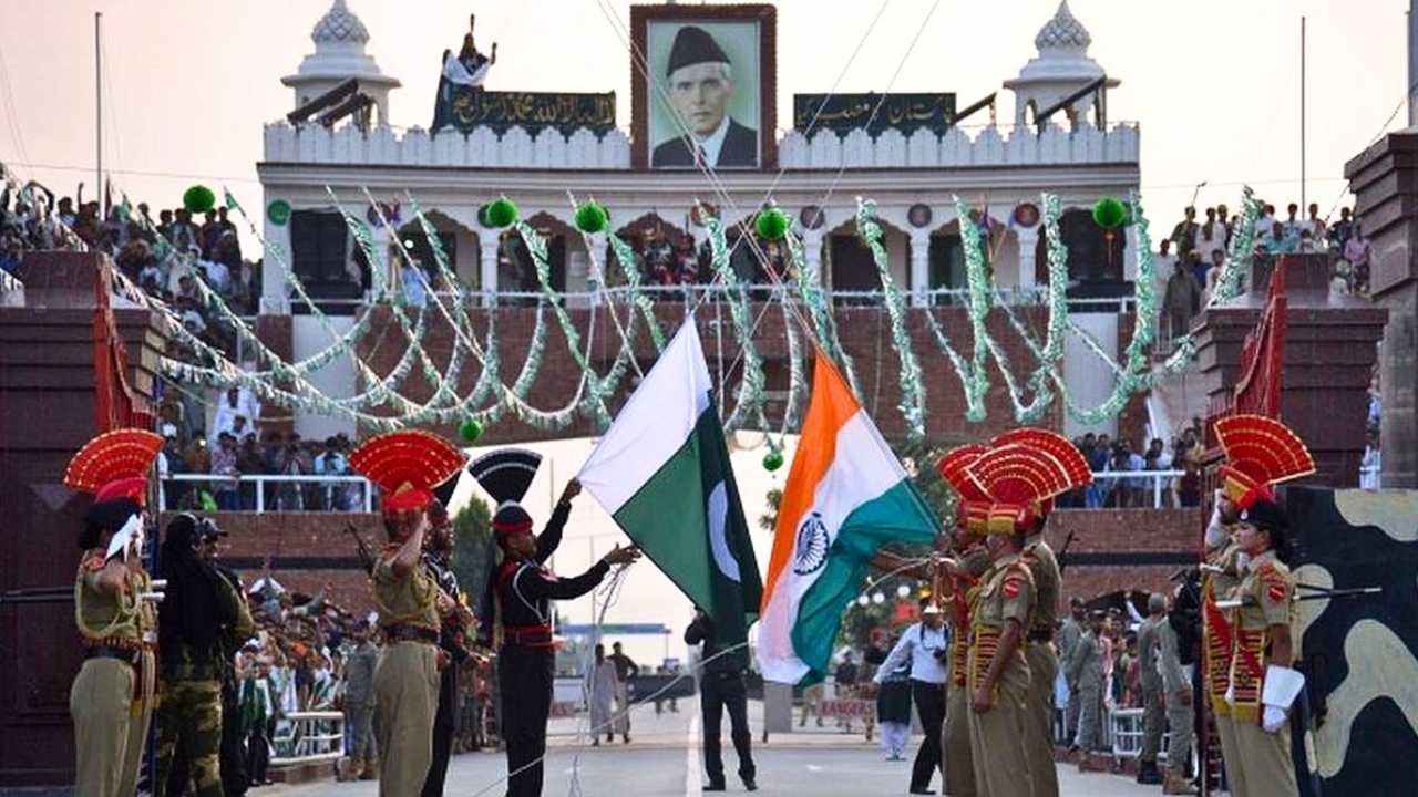 Pakistan Expelled Hindu Pilgrims on Guru Nanak jayanti