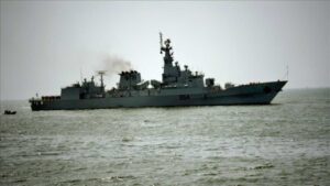Pakistani Naval Ship In Bangladesh and Pak nevi chief meets head of Bangladesh Navy