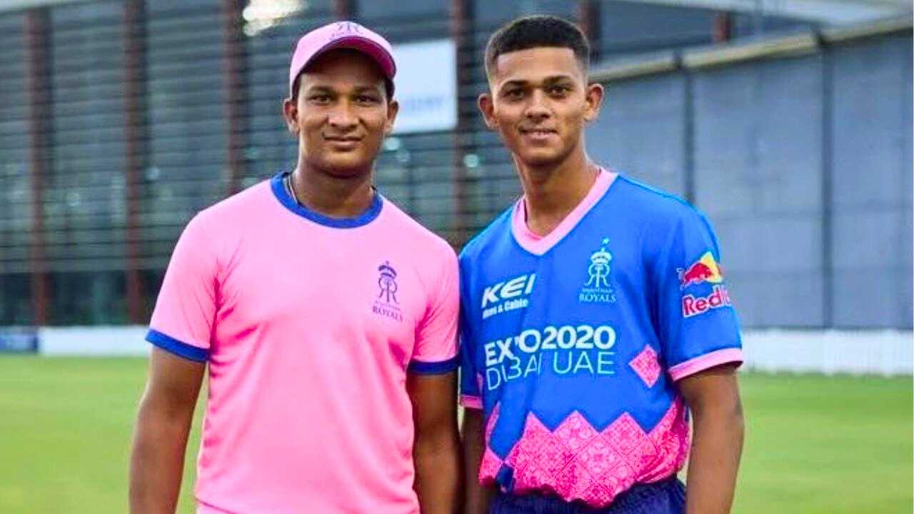 Yashasvi Jaiswal Brother Story who joined salesman job for Yashasvi