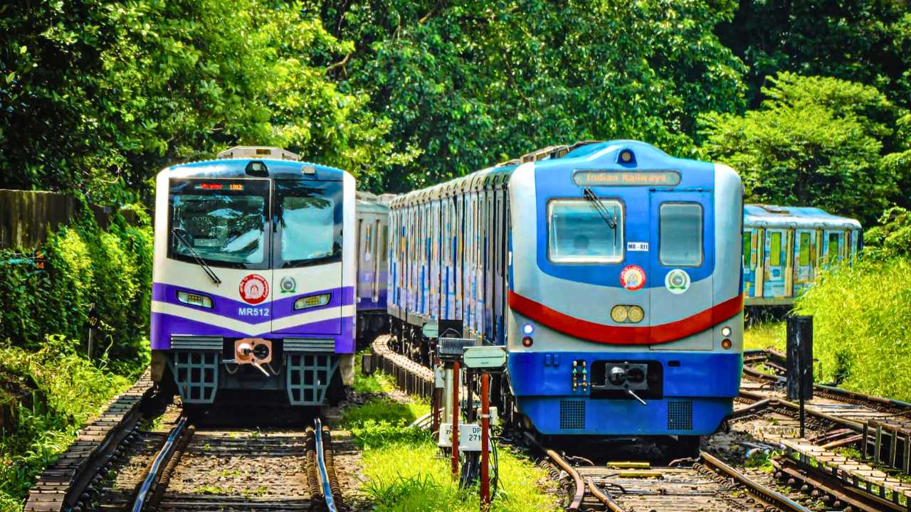 Kolkata Metro Blue Line 585 Crore huge project