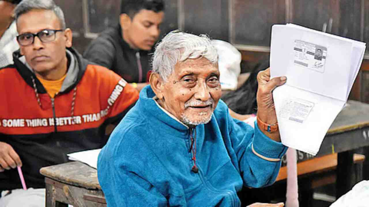 Abhishek Banerjee Over Senior Citizens