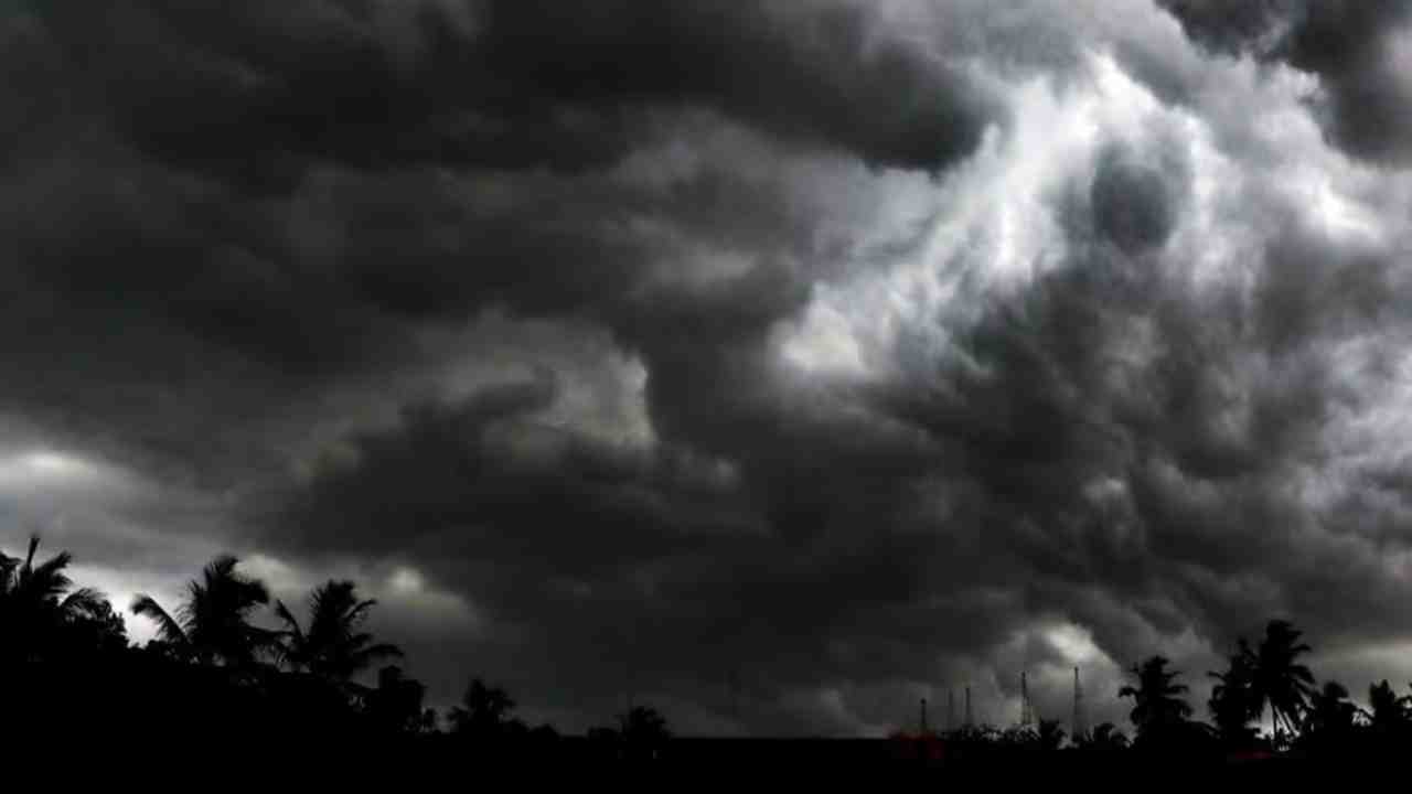 Cyclone Shampa Squall Front