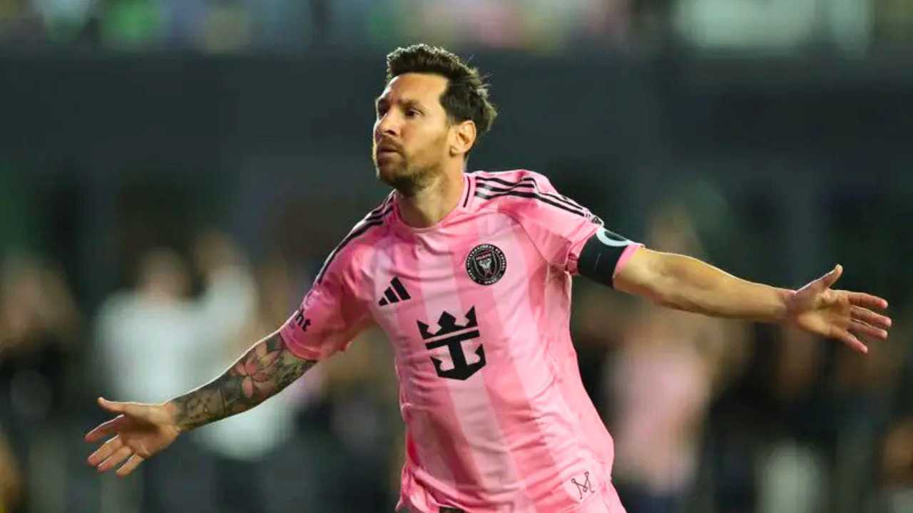 Lionel Messi Set a big record and Breaks pele record