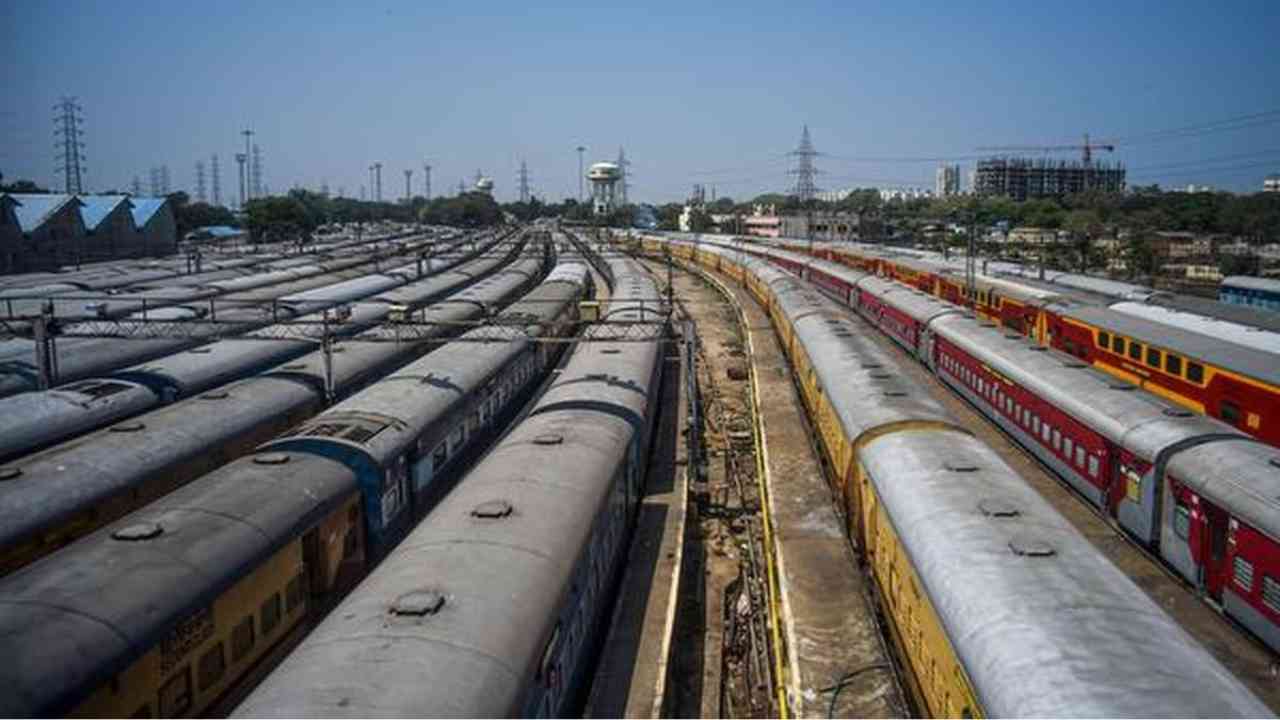 Indian Railways Earned 6813 crore