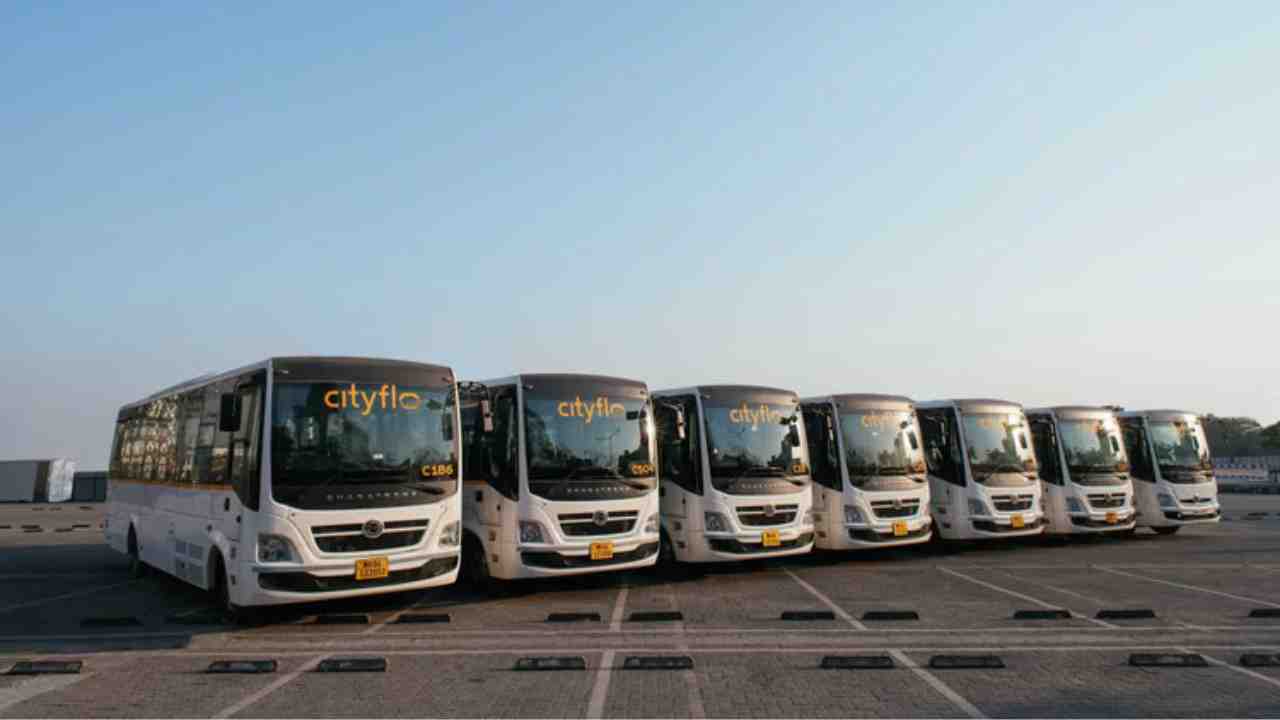 Kolkata Shuttle Bus
