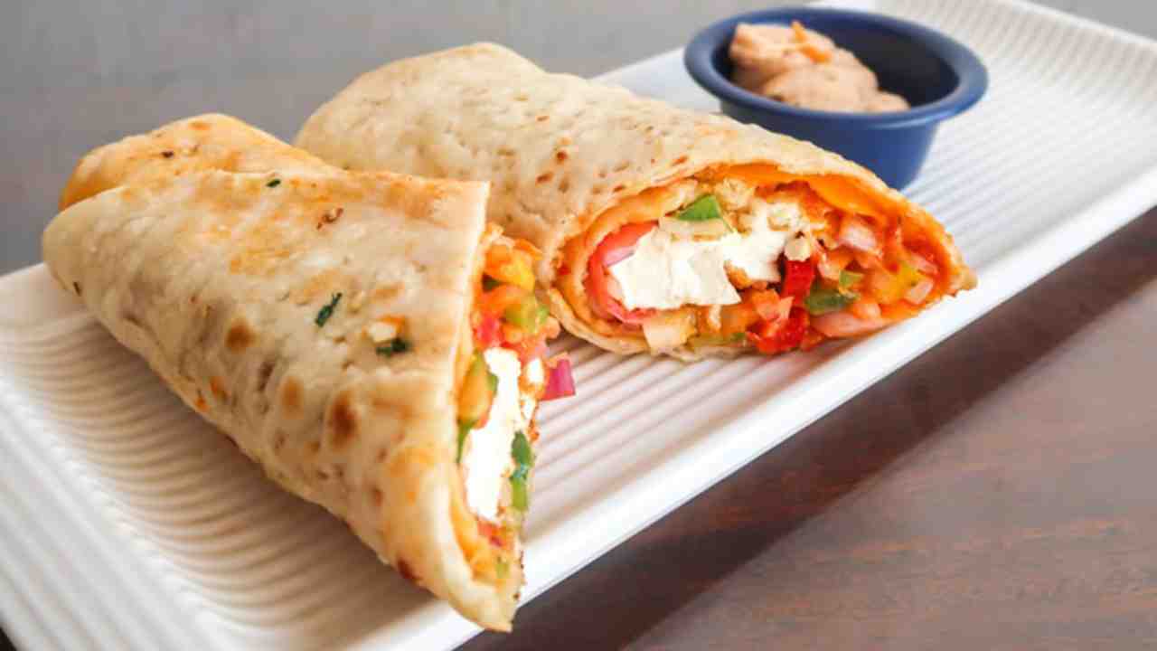 Veg Paneer Mashla Roll Recipe