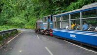 darjeeling toy train