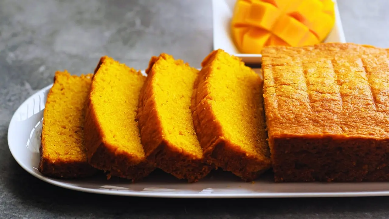 Ripe Mango Cake