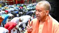 Yogi Adityanath Strict instructions for namaz prayer on road